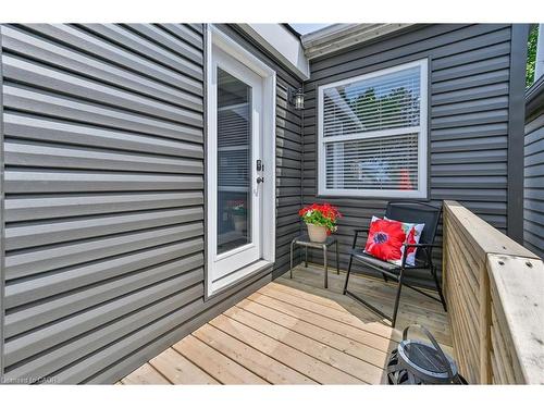95 Houghton Avenue N, Hamilton, ON - Outdoor With Deck Patio Veranda