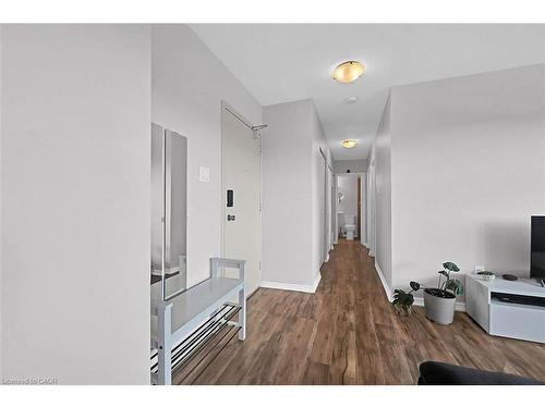 811-15 Albright Road, Hamilton, ON - Indoor Photo Showing Other Room