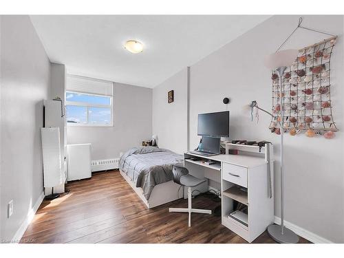 811-15 Albright Road, Hamilton, ON - Indoor Photo Showing Office