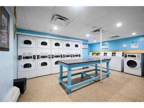 811-15 Albright Road, Hamilton, ON - Indoor Photo Showing Laundry Room