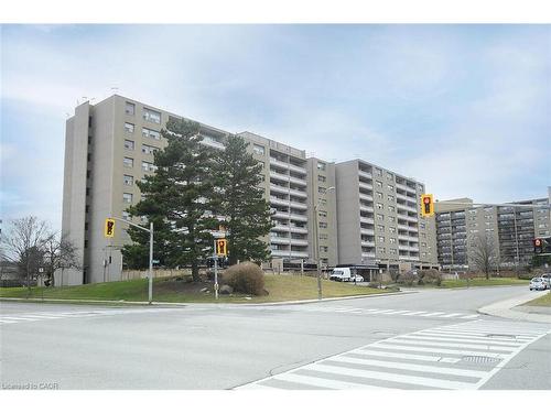 811-15 Albright Road, Hamilton, ON - Outdoor With Balcony With Facade
