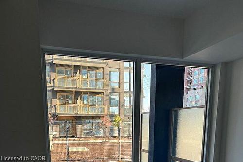 104-2343 Khalsa Gate, Oakville, ON - Indoor Photo Showing Other Room