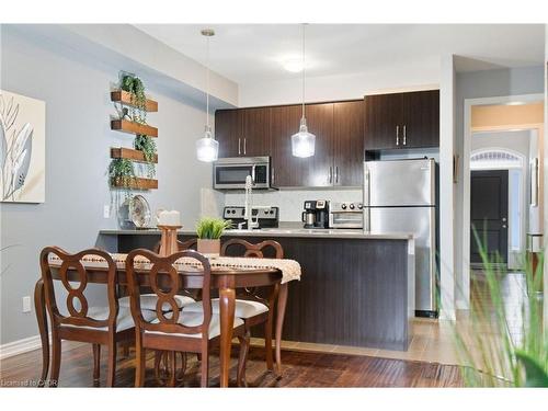 11-5056 New Street, Burlington, ON - Indoor