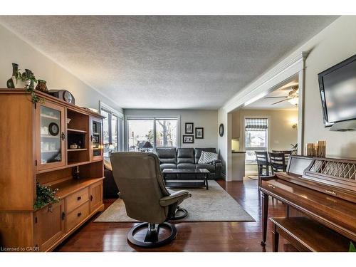 22 Redwing Road, Hamilton, ON - Indoor