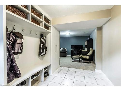 22 Redwing Road, Hamilton, ON - Indoor Photo Showing Other Room