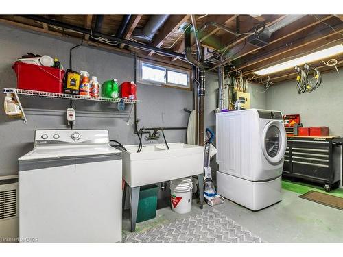 22 Redwing Road, Hamilton, ON - Indoor Photo Showing Laundry Room