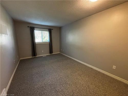 Upper-102 Bonaventure Drive, London, ON - Indoor Photo Showing Other Room