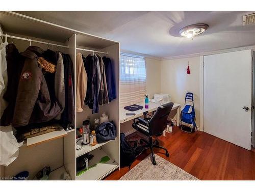 33 Norfolk Street S, Hamilton, ON - Indoor With Storage