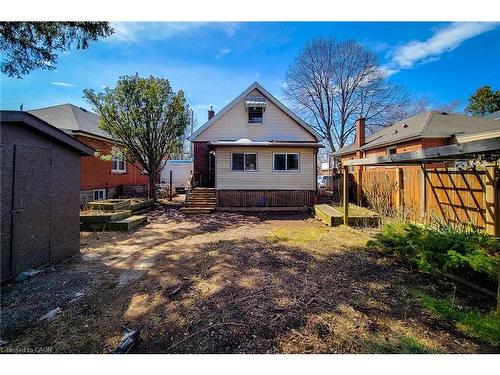 33 Norfolk Street S, Hamilton, ON - Outdoor