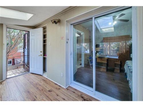 33 Norfolk Street S, Hamilton, ON -  Photo Showing Other Room