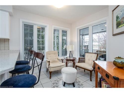148 Winding Wood Crescent, Kitchener, ON - Indoor Photo Showing Living Room