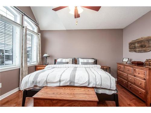 148 Winding Wood Crescent, Kitchener, ON - Indoor Photo Showing Bedroom