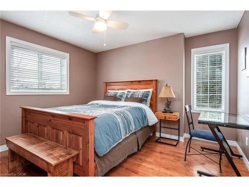 148 Winding Wood Crescent, Kitchener, ON - Indoor Photo Showing Bedroom