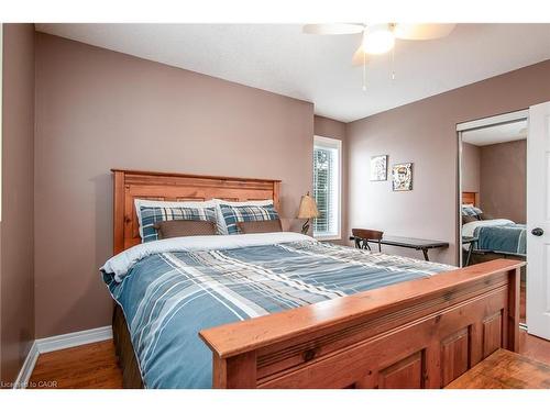 148 Winding Wood Crescent, Kitchener, ON - Indoor Photo Showing Bedroom