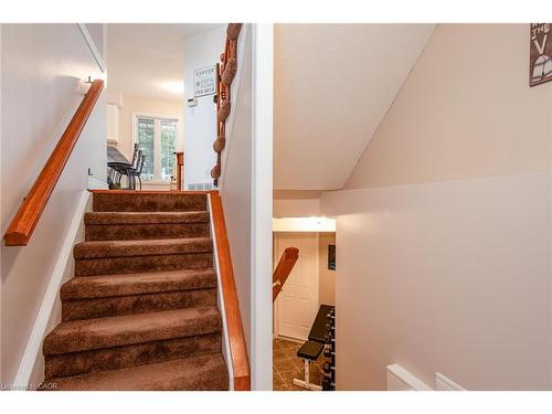 148 Winding Wood Crescent, Kitchener, ON - Indoor Photo Showing Other Room