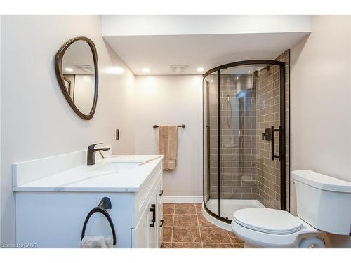 148 Winding Wood Crescent, Kitchener, ON - Indoor Photo Showing Bathroom