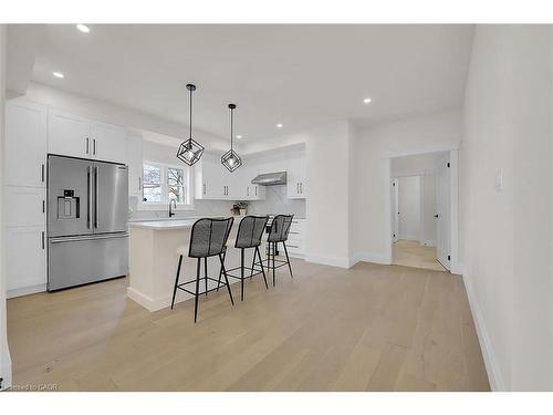 8184 Airport Road E, Hamilton, ON - Indoor Photo Showing Kitchen