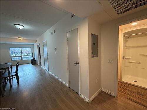 112-275B Larch Street, Waterloo, ON - Indoor Photo Showing Other Room