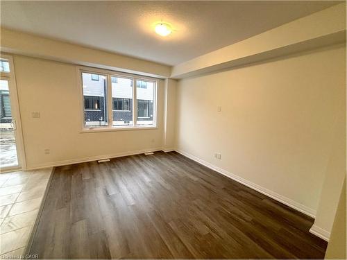 91 Marche Drive, Caledonia, ON - Indoor Photo Showing Other Room