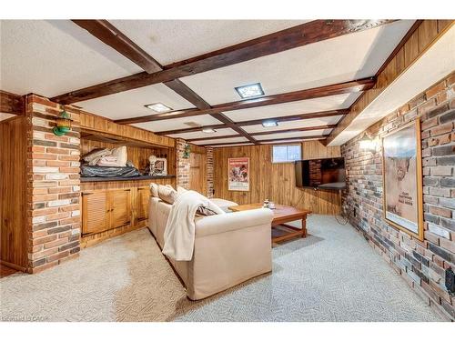 4447 Lakeshore Road, Burlington, ON - Indoor