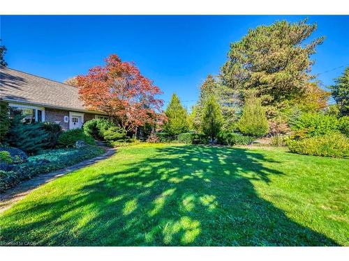 4447 Lakeshore Road, Burlington, ON - Outdoor