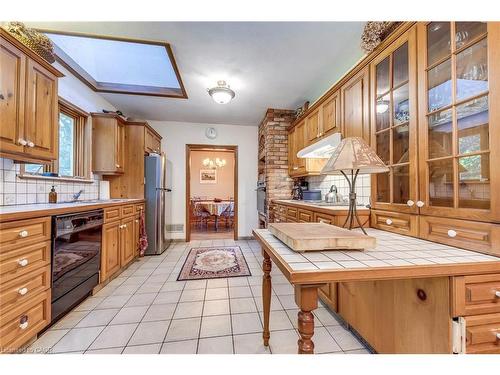 4447 Lakeshore Road, Burlington, ON - Indoor Photo Showing Kitchen