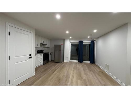 19 Pointer Street, Cambridge, ON - Indoor