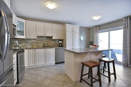 368 Cavanagh Lane, Milton, ON - Indoor Photo Showing Kitchen With Stainless Steel Kitchen With Upgraded Kitchen