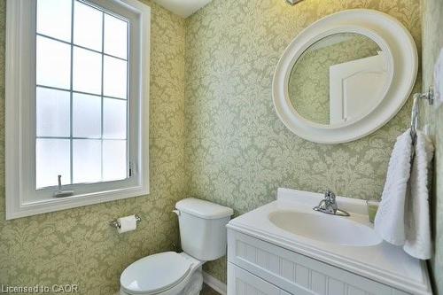368 Cavanagh Lane, Milton, ON - Indoor Photo Showing Bathroom