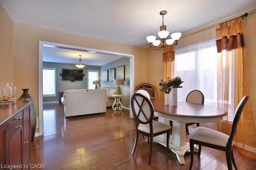 368 Cavanagh Lane, Milton, ON - Indoor Photo Showing Dining Room