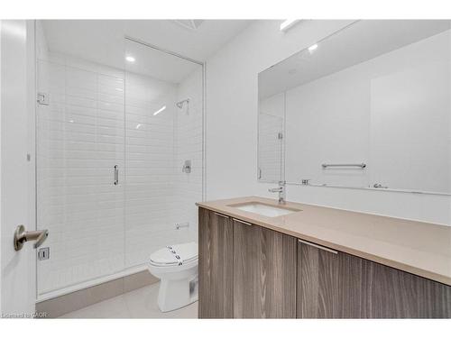 709-720 Whitlock Avenue, Milton, ON - Indoor Photo Showing Bathroom