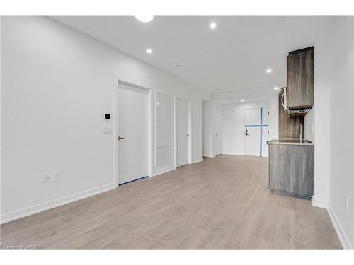 709-720 Whitlock Avenue, Milton, ON - Indoor