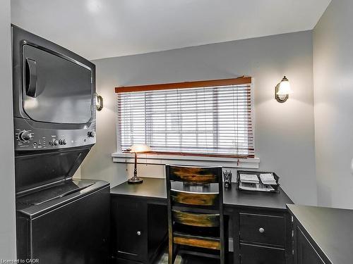 491 Pearl Street, Burlington, ON - Indoor Photo Showing Laundry Room