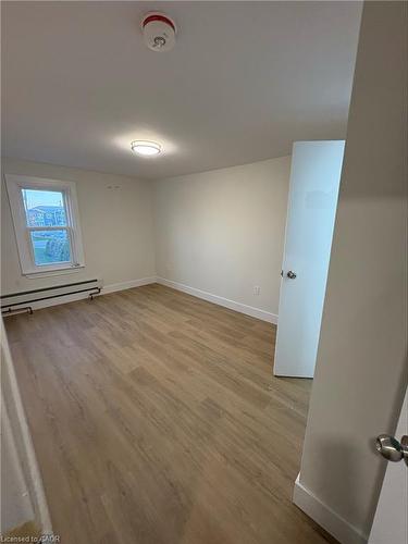 8-803 King Street, Port Colborne, ON - Indoor Photo Showing Other Room