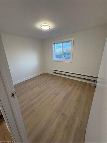 8-803 King Street, Port Colborne, ON - Indoor Photo Showing Other Room