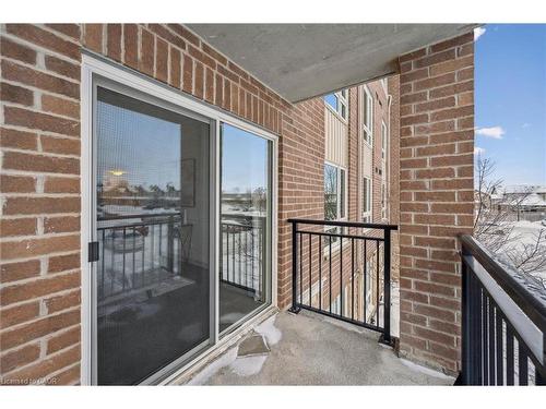 212-103 Westminster Crescent, Fergus, ON - Outdoor With Exterior