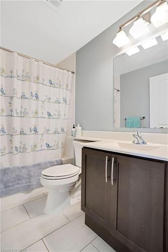 1009-144 Park Street, Waterloo, ON - Indoor Photo Showing Bathroom