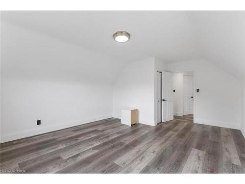 938 Henley Road, Mississauga, ON - Indoor Photo Showing Other Room