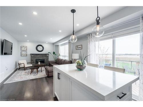 141 Voyager Pass, Binbrook, ON - Indoor Photo Showing Kitchen With Upgraded Kitchen