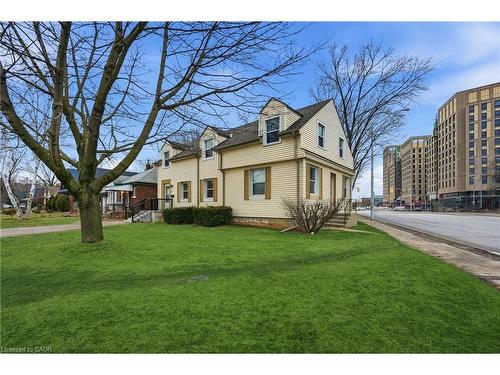 2 Gary Avenue, Hamilton, ON - Outdoor