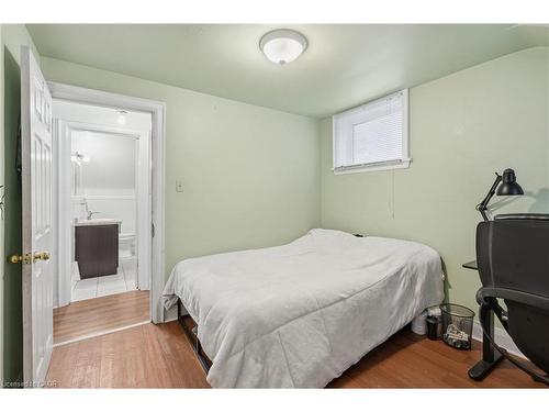 2 Gary Avenue, Hamilton, ON - Indoor Photo Showing Bedroom