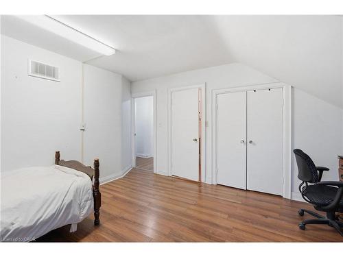 2 Gary Avenue, Hamilton, ON - Indoor Photo Showing Bedroom