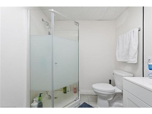 2 Gary Avenue, Hamilton, ON - Indoor Photo Showing Bathroom