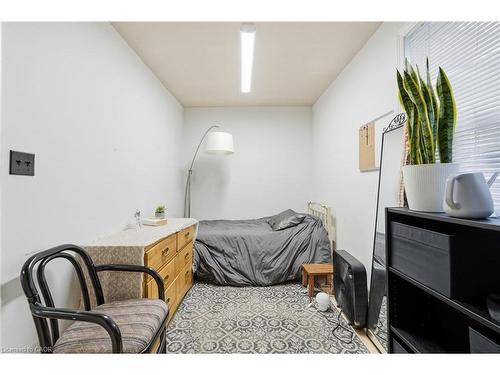 2 Gary Avenue, Hamilton, ON - Indoor Photo Showing Bedroom
