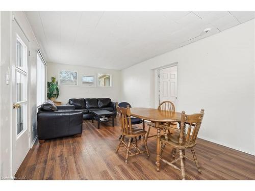 2 Gary Avenue, Hamilton, ON - Indoor