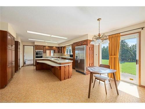 6828 Third Line, Chatham, ON - Indoor