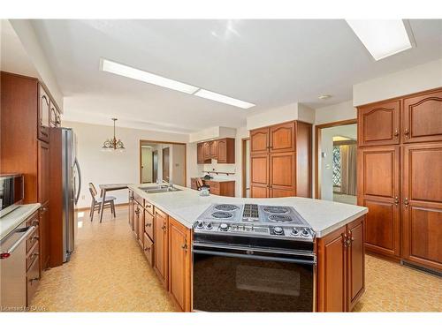 6828 Third Line, Chatham, ON - Indoor Photo Showing Kitchen