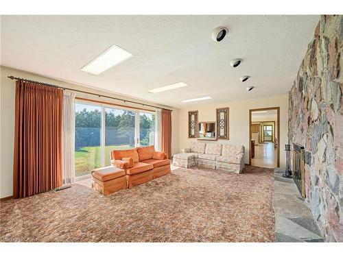6828 Third Line, Chatham, ON - Indoor Photo Showing Other Room With Fireplace