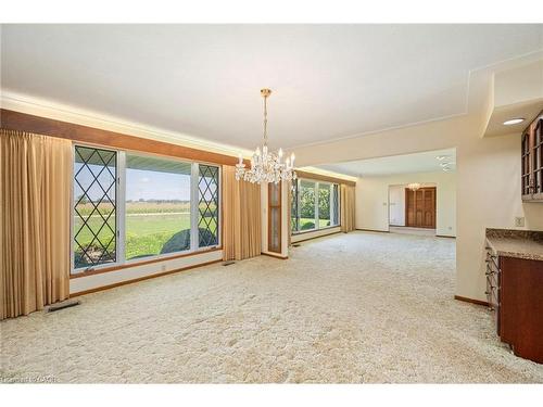 6828 Third Line, Chatham, ON - Indoor Photo Showing Other Room