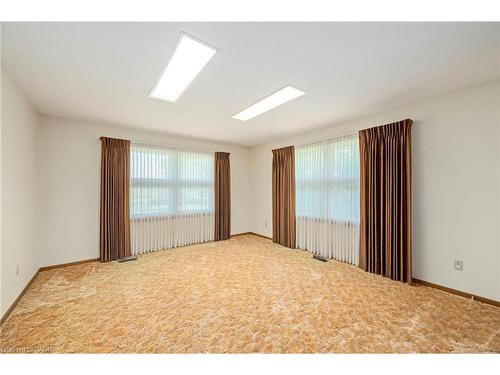 6828 Third Line, Chatham, ON - Indoor Photo Showing Other Room